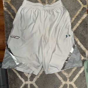 Men’s under Armour shorts
